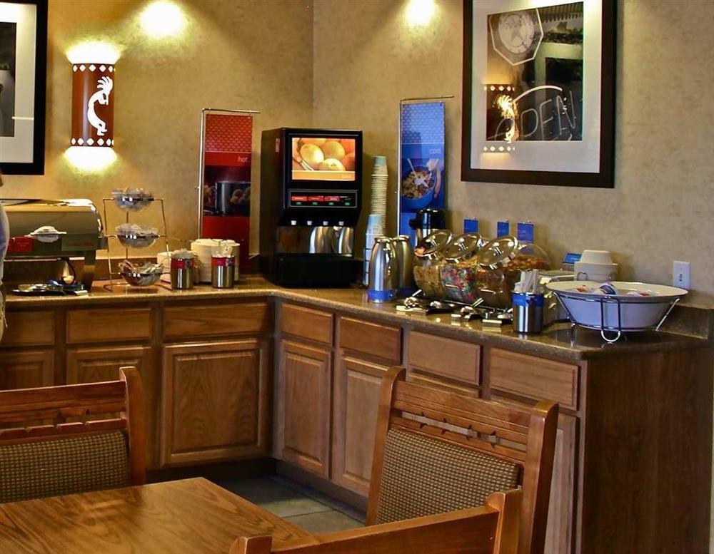 Hampton Inn Taos Nhà hàng bức ảnh
