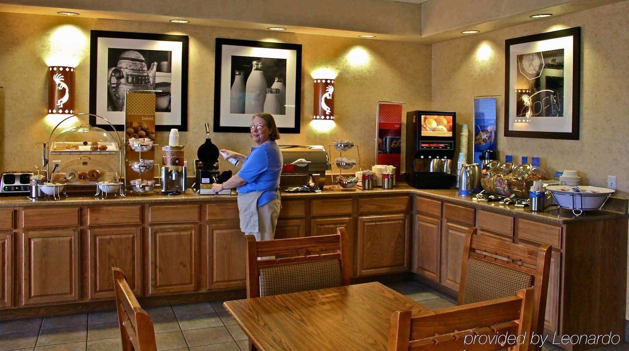 Hampton Inn Taos Ngoại thất bức ảnh