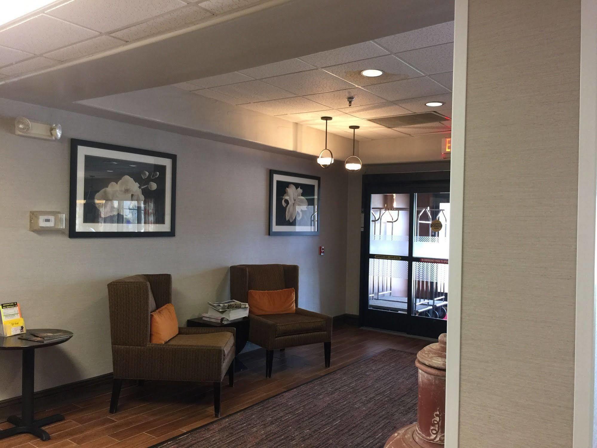 Hampton Inn Taos Ngoại thất bức ảnh